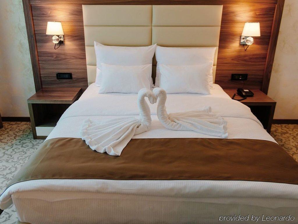 Hotel New Star Podgorica Extérieur photo