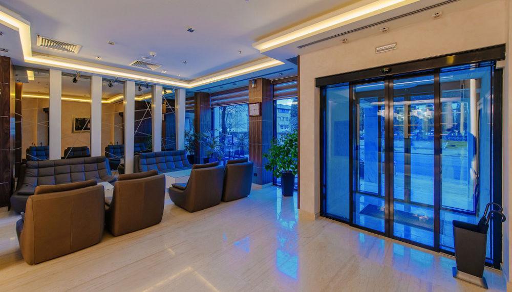 Hotel New Star Podgorica Extérieur photo