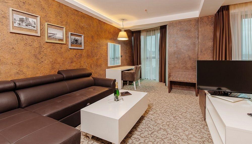 Hotel New Star Podgorica Extérieur photo