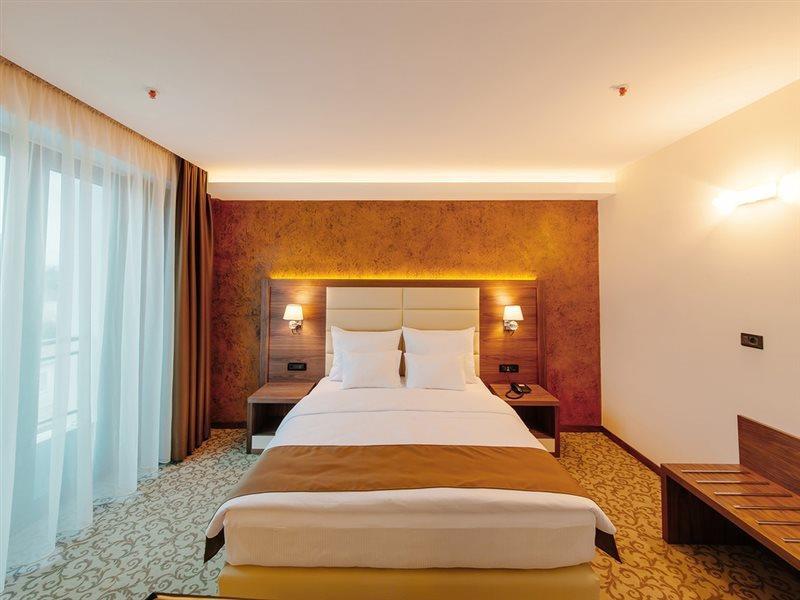 Hotel New Star Podgorica Extérieur photo